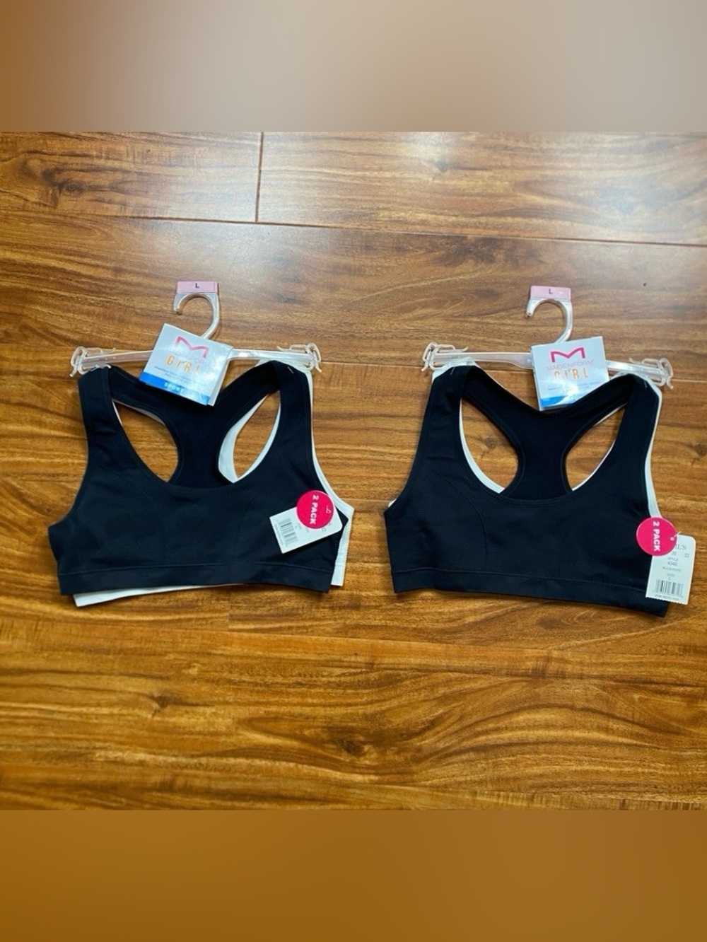 NWT New Maidenform Girls Black and White Seamless Sports Bras Size Large 10/12